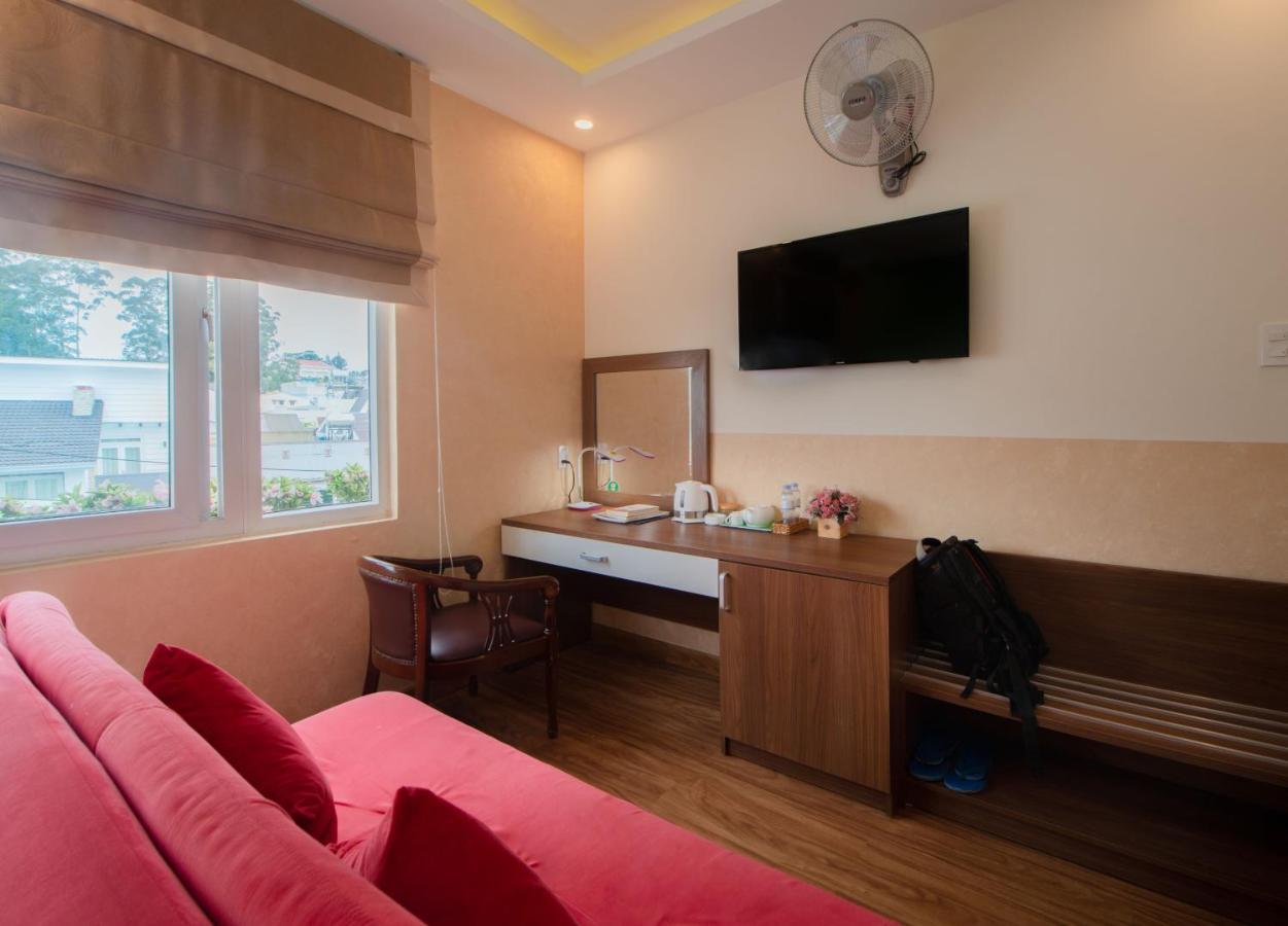 Duy Vinh Hotel Dalat Esterno foto