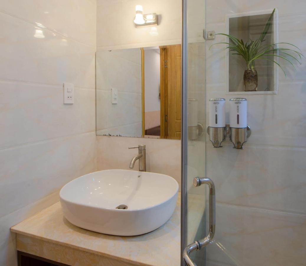 Duy Vinh Hotel Dalat Esterno foto