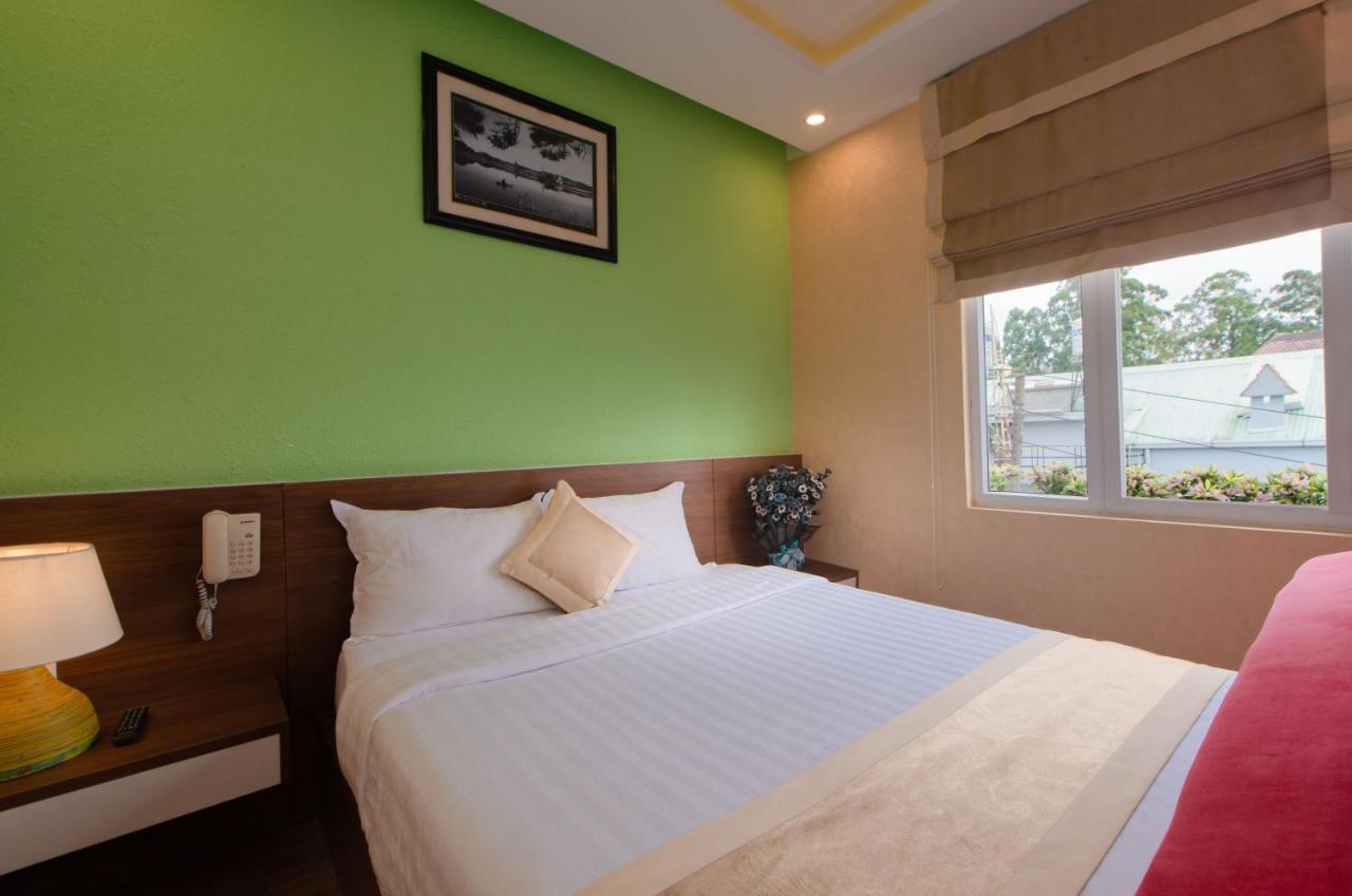 Duy Vinh Hotel Dalat Esterno foto